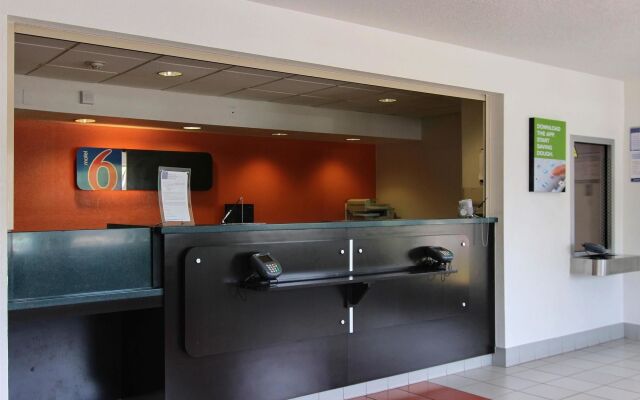 Motel 6 Albuquerque - Coors Road
