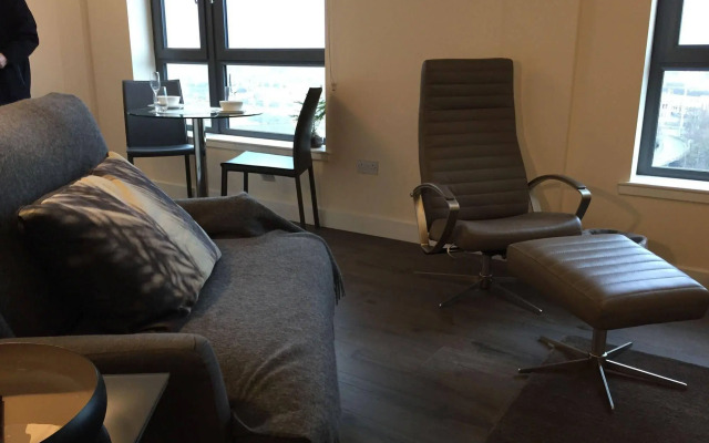 Glasgow Central Skyline Apartment
