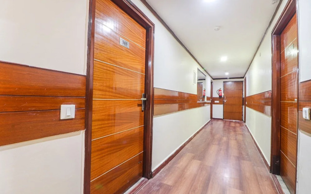 Fabhotel Dwarka Suites