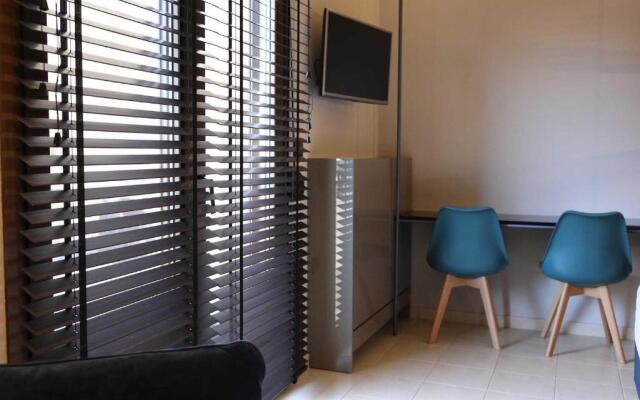 4 Seasons Luxury Apartments