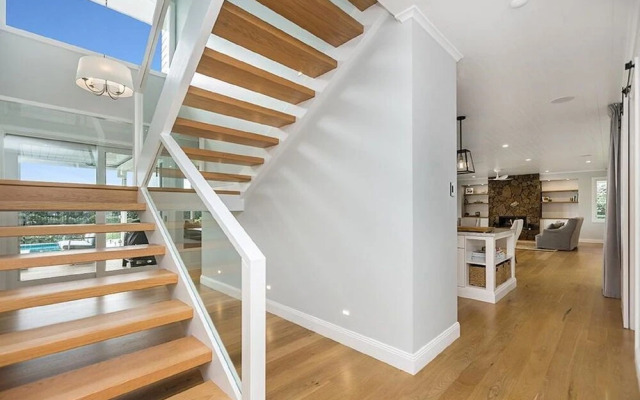 Your Luxury Escape - Trig Point