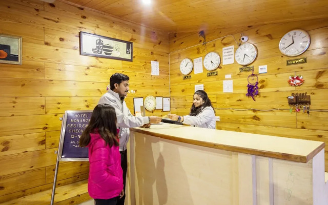 Hotel Monarch Residency Manali