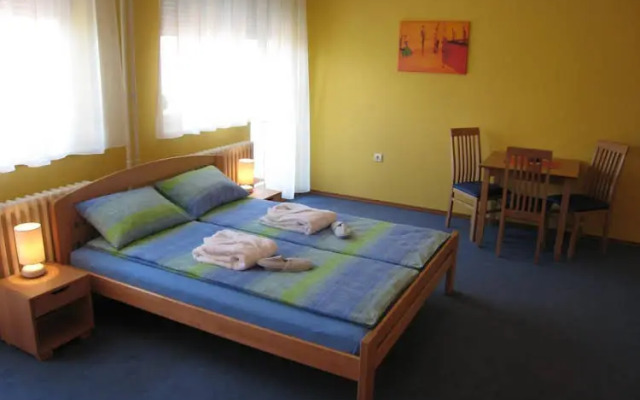 Spirit Hostel and Apartments