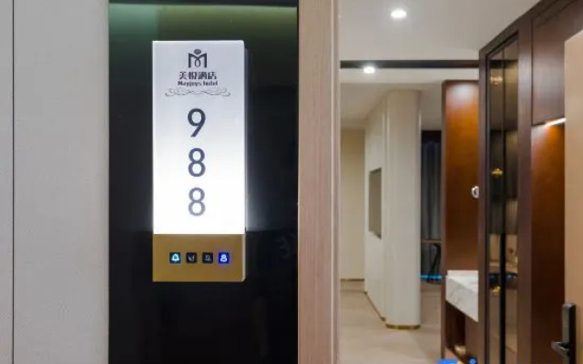 Mayjoys Hotel