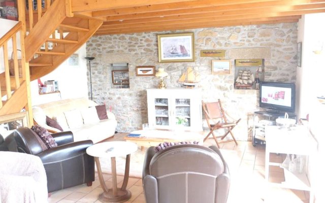 House With 3 Bedrooms in Plouguerneau, With Wonderful sea View, Enclos