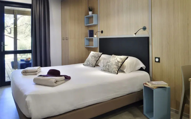 Chalet in a Holiday Complex With Direct sea Access