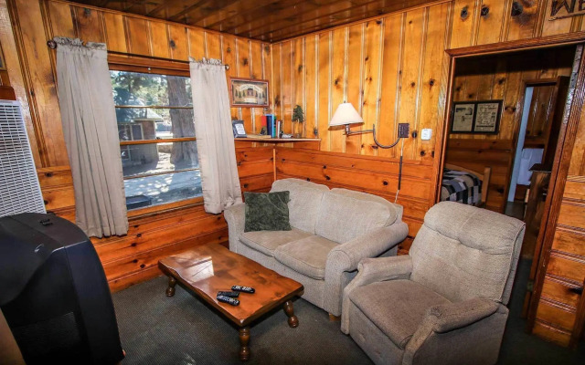 Shore Acres Lodge