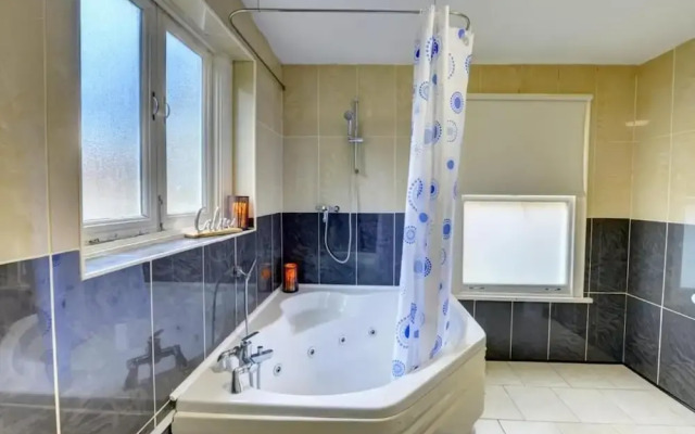 Cozy Leicester Apartment With 2 Bedrooms