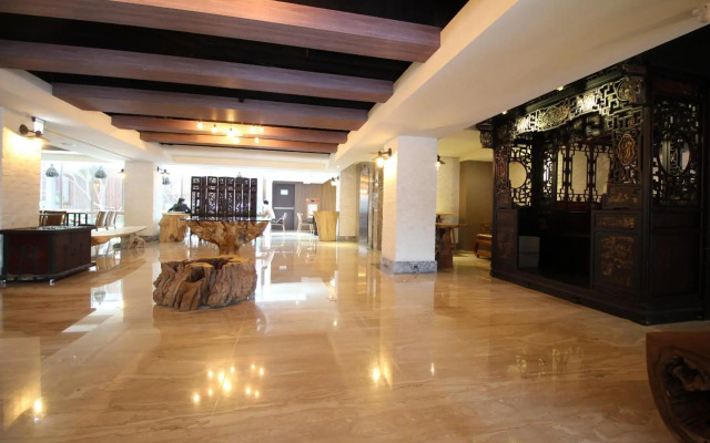 Lan Kwai Fong Garden Hotel