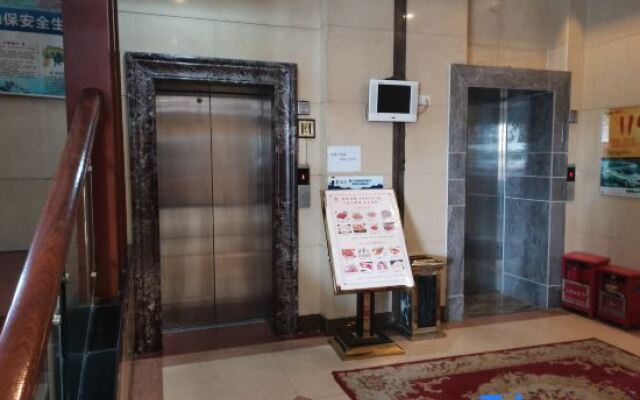 Yixing Hotel