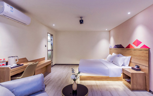 Borrman Hotel Chongqing Sanxia Square Pedestrian Street Center