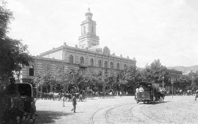 Apartment Old Street Dadiani 7