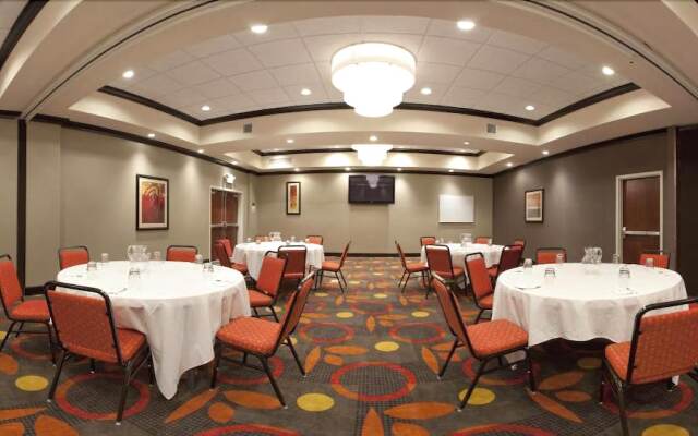 Holiday Inn Columbus-Hilliard, an IHG Hotel