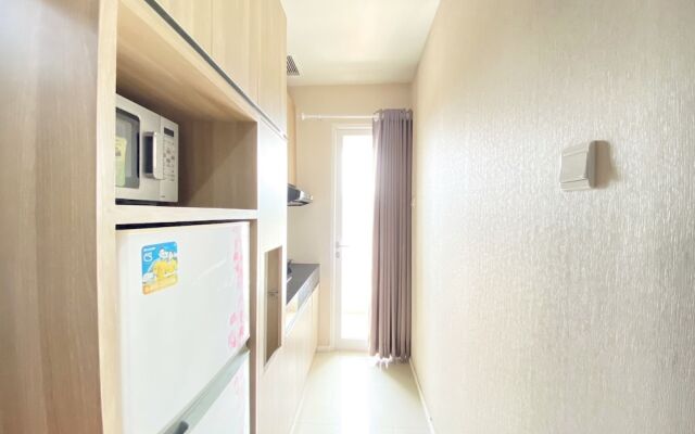 Cozy And Clean 1Br Apartment At Parahyangan Residence