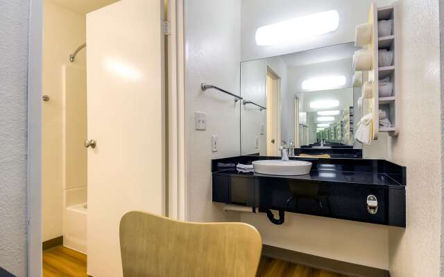 Motel 6 San Diego, CA - Hotel Circle - Mission Valley