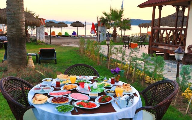 Blu Brezza Marine Hotel