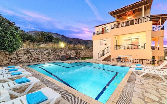 Mare Blue Villas Heated Pool