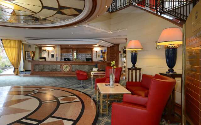 The Monarch Hotel