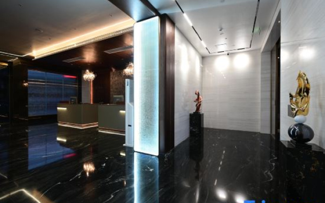 LuLiang Gloria Hotel