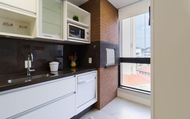 Apto c/piscina a 3min da praia dos Ingleses VIN204