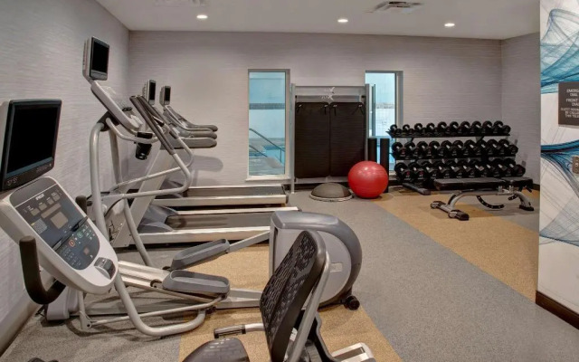 Hilton Garden Inn Kansas City