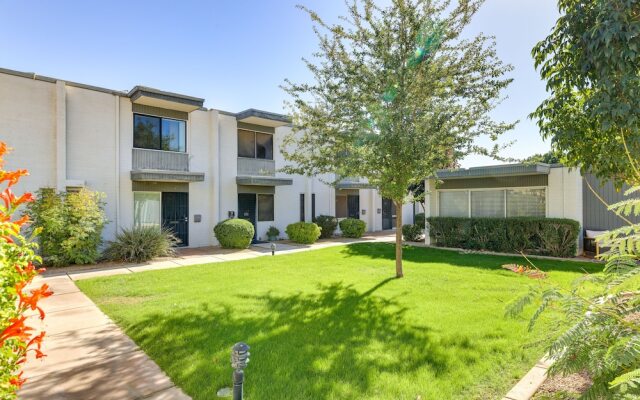 Scottsdale Townhome: Furnished Patio & Pool Access