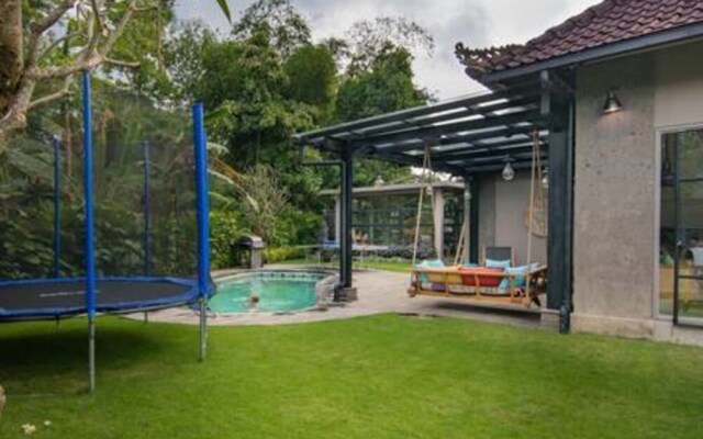 New 3Br Family Villa Ubud