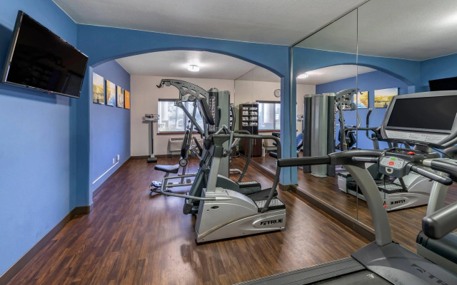 Comfort Suites Near Six Flags Magic Mountain