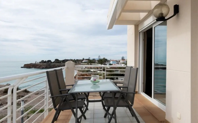 Quaint Apartment close to the Seabeach