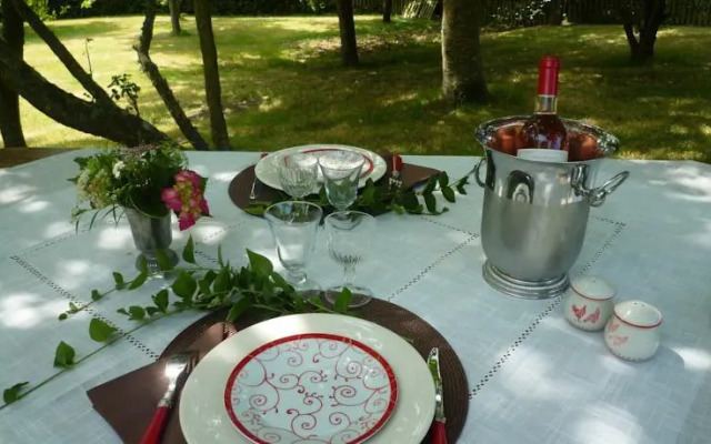 Les Pommiers, Chambres dHôtes de Charme