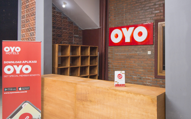 OYO 952 Annisa Syariah Guest House