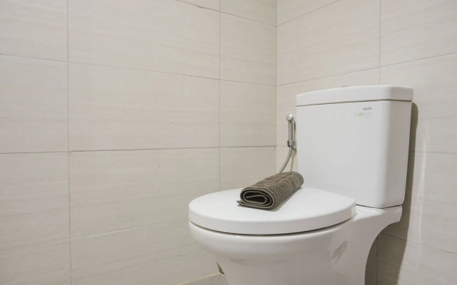 Minimalist and Comfort Studio at Ciputra International Apartment – Bathroom – Jakarta
