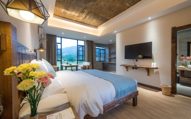 Puer Xiangtu Story Manor