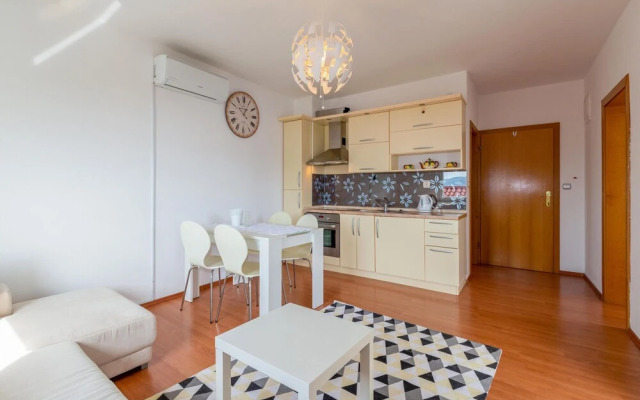 Awesome Apartment in Seline With 1 Bedrooms and Wifi