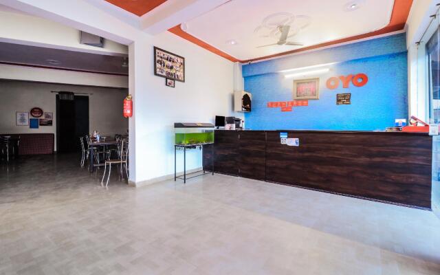 OYO 24228 Hotel Hans