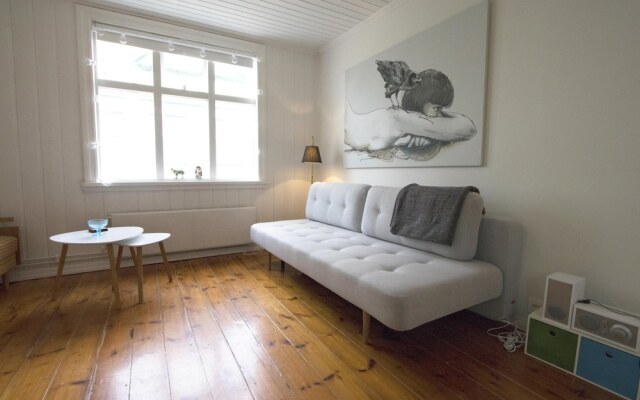 Apartment N24B