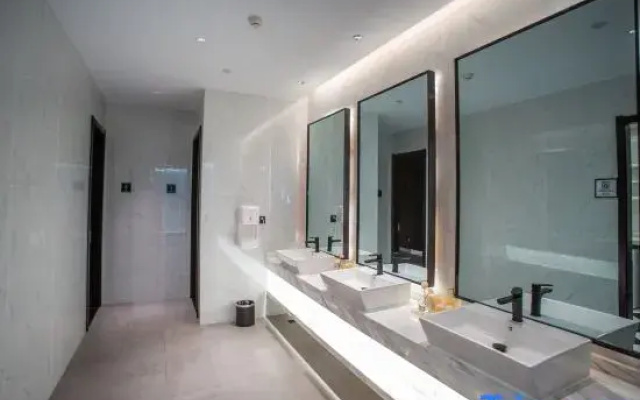 Xian Hotel (Huangshan Yi County Hongcun)