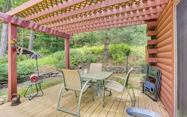 Milanville Cabin w/ Fire Pit, 1 Mi to River!