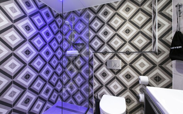 Leonardo Hotel Rotterdam Savoy