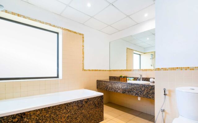 LUX The JBR BlueWaters View Suite 2