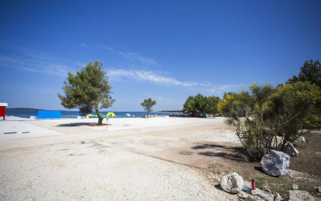 Adrion Aparthotel