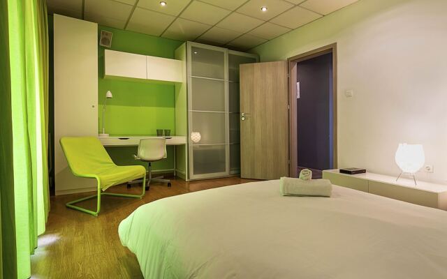 Piccadilly Circus deluxe flat Athens