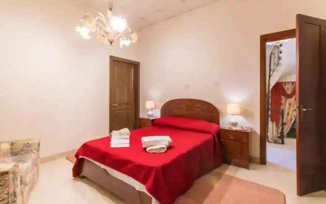 Madonnina Sunny Townhouse in Kalkara