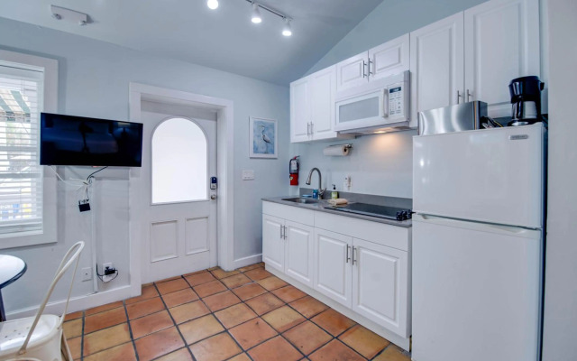 Southernmost Sanctuary Apartment