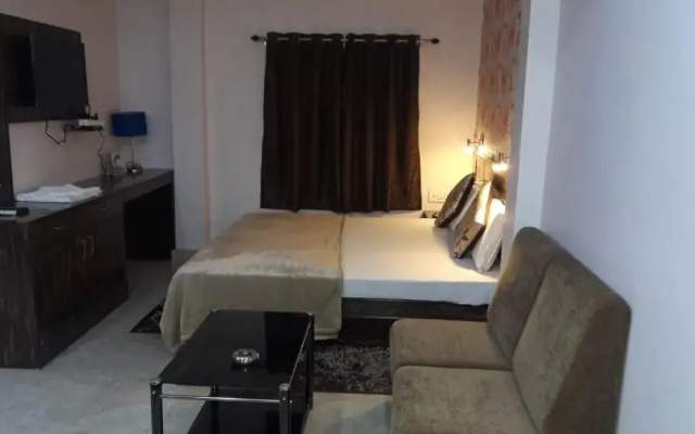 Goroomgo Kanha Inn Lucknow