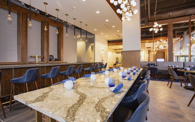 BLU-Tique, Akron, a Tribute Portfolio Hotel