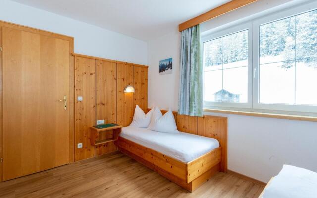 Large Holiday Apartment With Large Balcony in Kappl