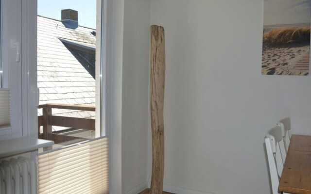 Langeness Modern Retreat