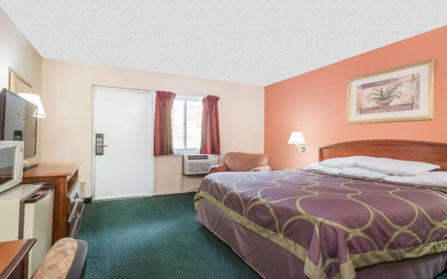 Days Inn by Wyndham Lenox MA