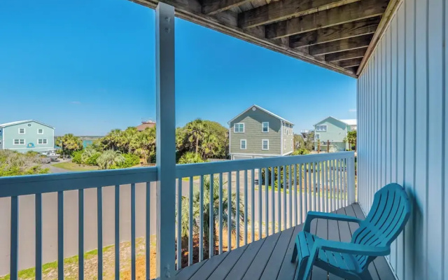 The Channel Marker by Topsail Realty